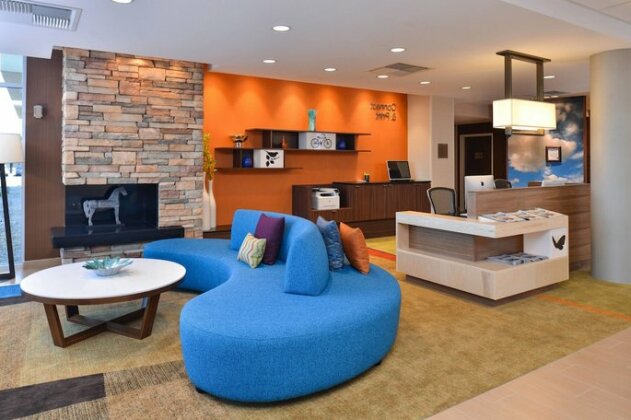 Fairfield Inn & Suites by Marriott Sacramento Airport Woodland - Photo2