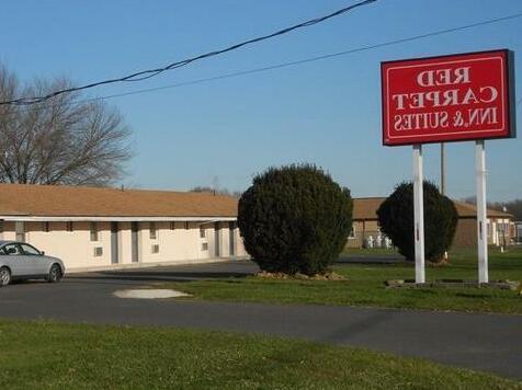 Red Carpet Inn & Suites Wrightstown - Photo3
