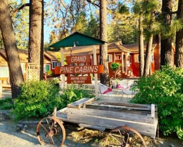 Grand Pine Cabins