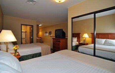 Best Western Plus Ahtanum Inn - Photo2
