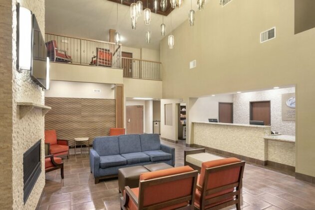 Comfort Suites Yakima - Photo3