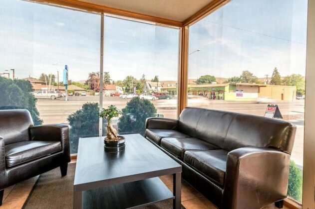 Econo Lodge Yakima - Photo2