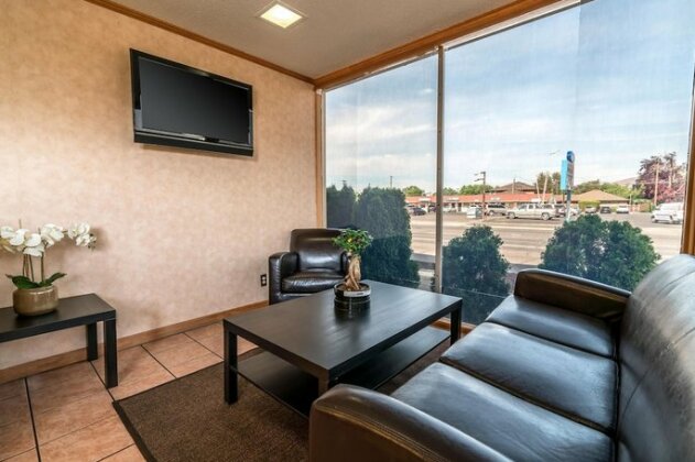 Econo Lodge Yakima - Photo3