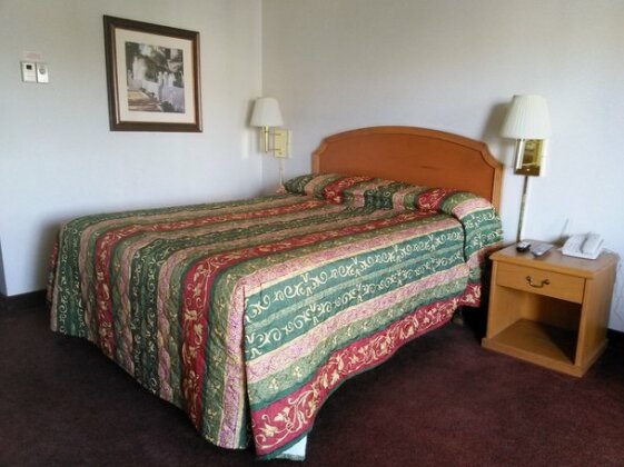 Yakima Valley Inn - Photo5