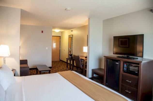 Holiday Inn Express & Suites Yankton - Photo4