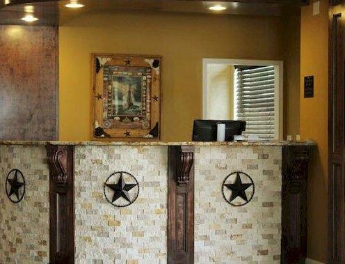 Black Gold Inn Yoakum - Photo3