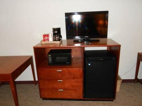 Southern Inn and Suites Yorktown - Photo3
