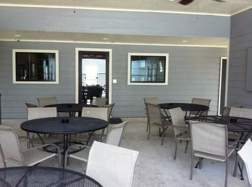 Southern Inn and Suites Yorktown - Photo5