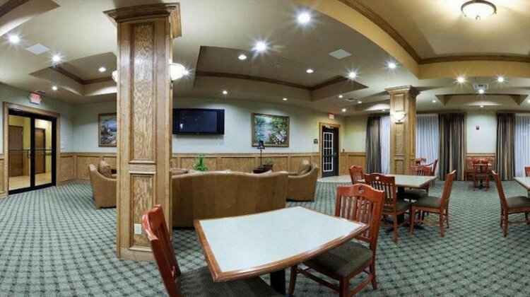 Holiday Inn Express Hotel & Suites Zapata - Photo3