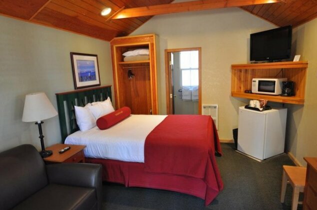 The Cabins at Zephyr Cove - Photo5