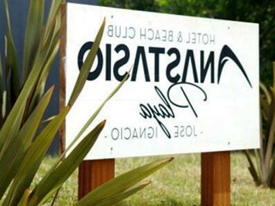 Anastasio Hotel & Beach Club - Photo3
