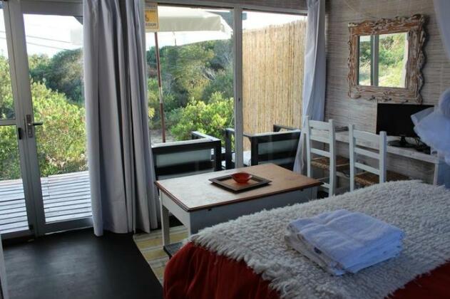 Beach Cabins - Photo3