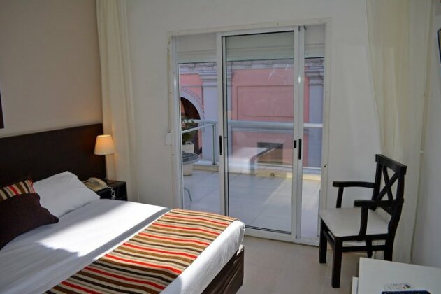 De La Plaza Hotel - Photo5
