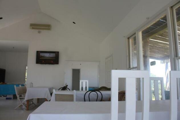 Mansa Beach Hostel - Photo2