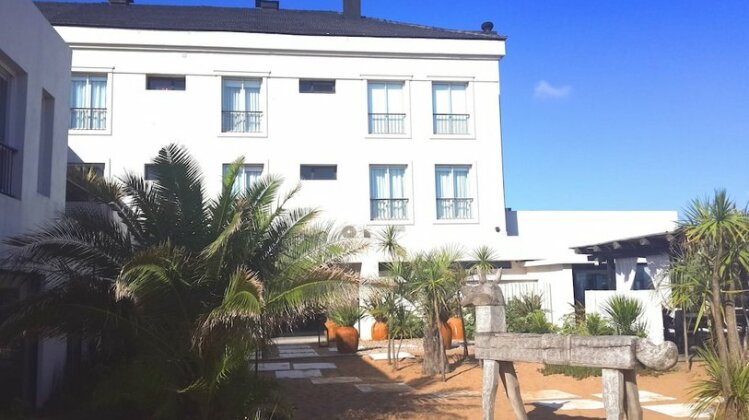 Serena Hotel