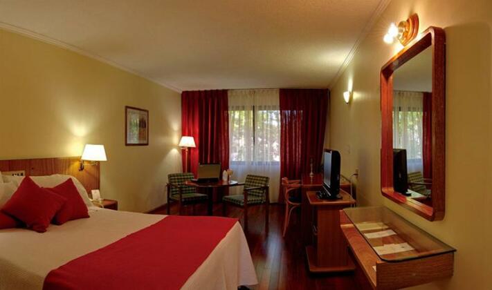 Balmoral Plaza Hotel - Photo5