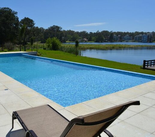 Lago Carrasco Hotel - Photo2