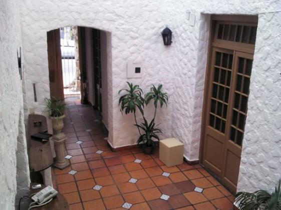 MVD Colonial Hostel - Photo2