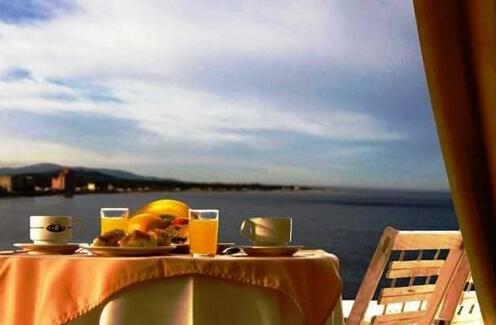 Hotel Ricadi - Photo2