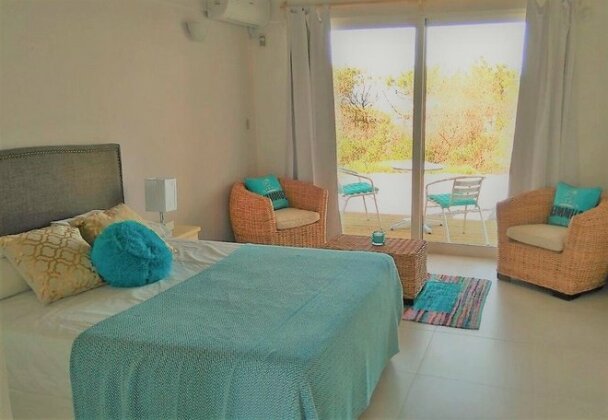 Unique Hotel & Suites - Photo4