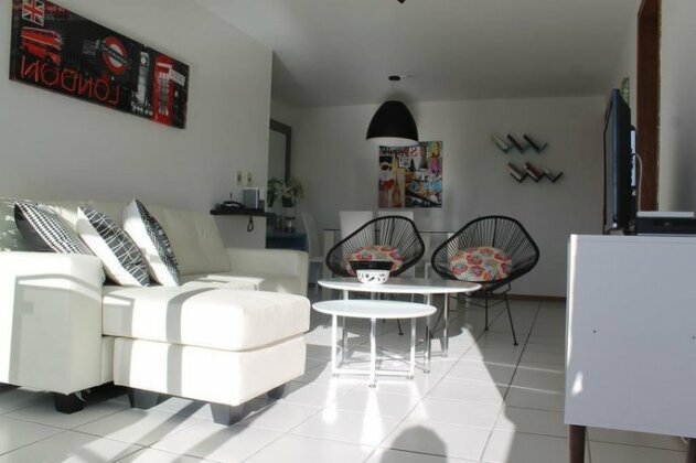 Practical and Modern - Photo3