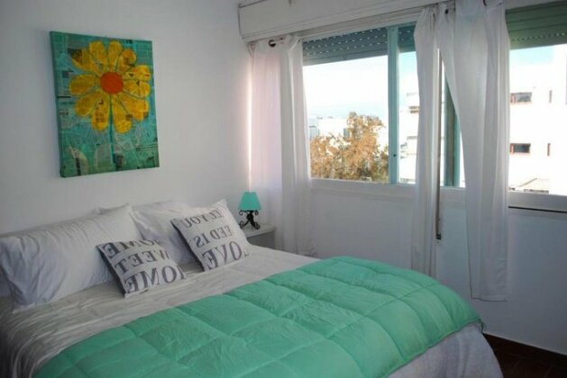 Trendy Apartment with Terrace and Garage - Photo5