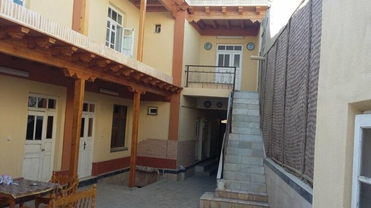 Photo 2