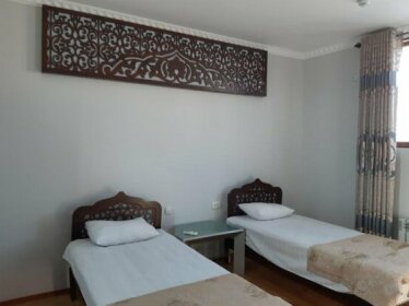 Hotel Risqiro'z