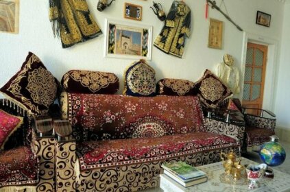 Khan Rooms