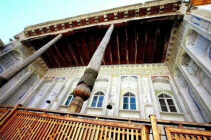Lyabi House Hotel