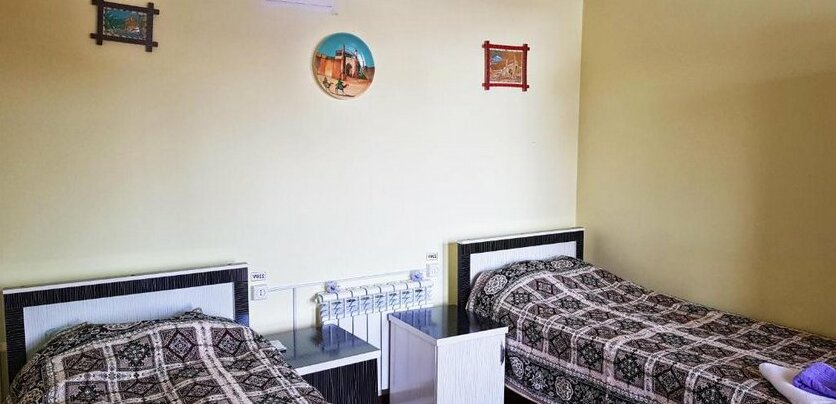 Mokhinur Guesthouse - Photo2