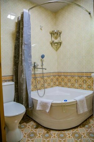 Old Gate Hotel - Photo3