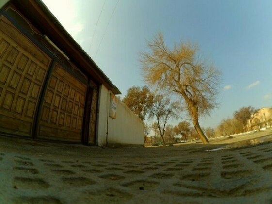 Rumi - Photo3