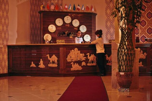 Mixt Royal Palace - Photo2