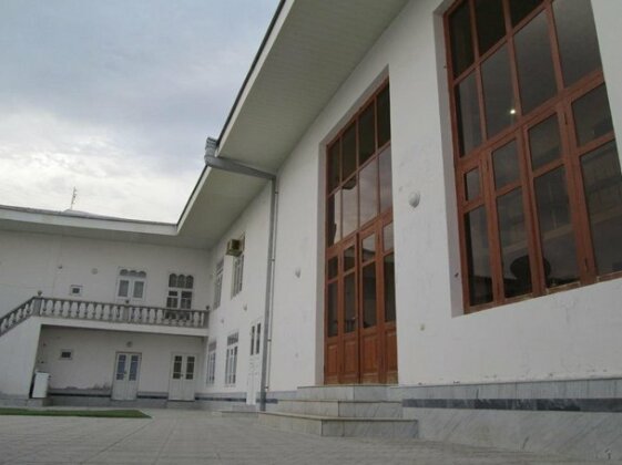Photo 3