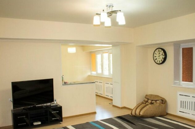 Apartment on 8 Mustaqillik - Photo5