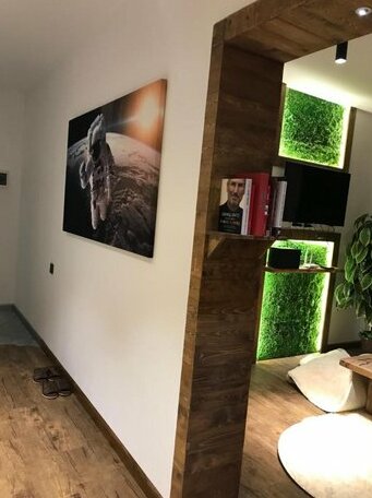 C5 Apartments Blcok - Photo3