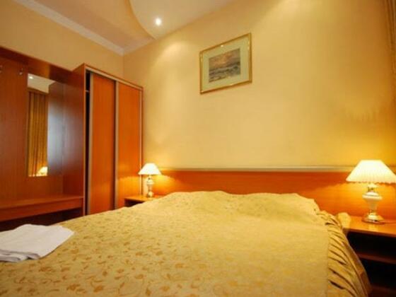 Hotel Grand Raddus JSS - Photo4