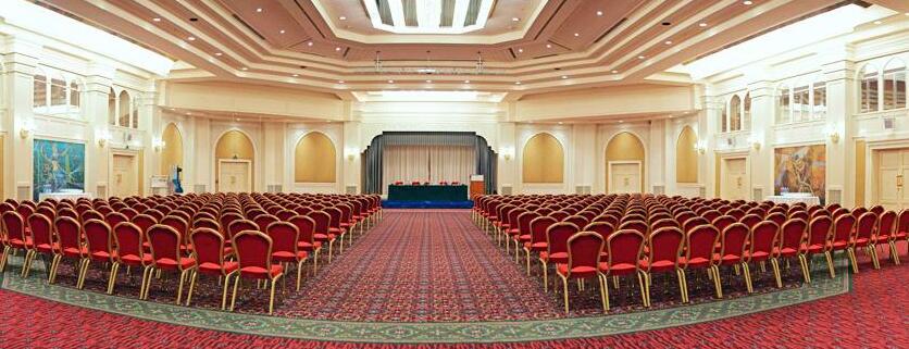 International Hotel Tashkent - Photo2