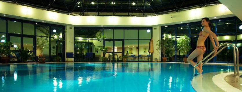 International Hotel Tashkent - Photo4