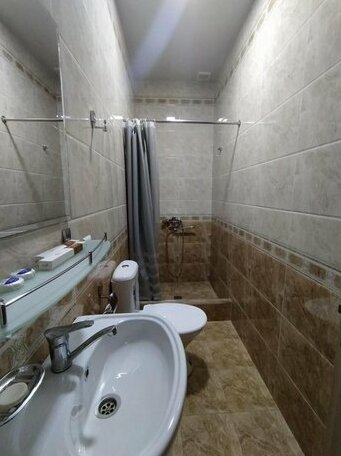 Orom Guests House - Photo5