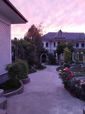 Villa Roses Tashkent