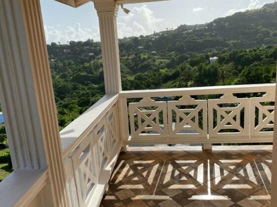 Beautiful Caribbean Mansion - Photo4