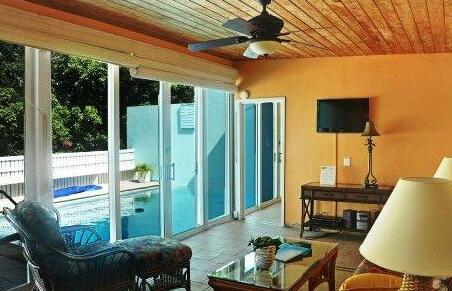 Pavilions and Pools Villa Hotel by Antilles Resorts - Photo5