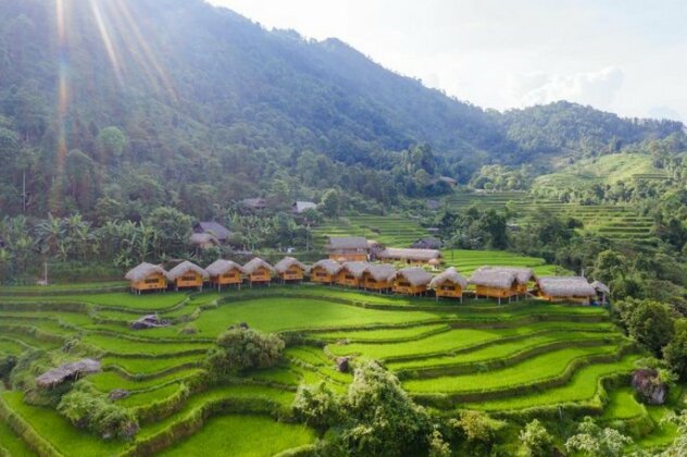 Hoang Su Phi Lodge