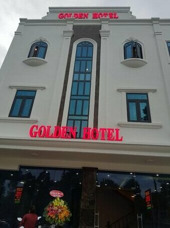 Golden Hotel Ben Cat