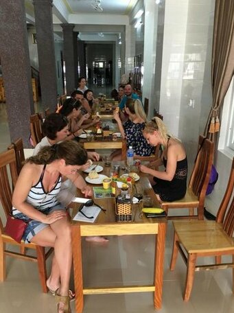 Gold Plus Hotel - Photo2