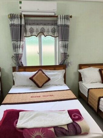 Rose Poshtel