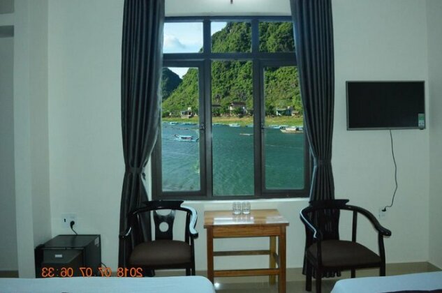 Son Doong Riverside - Photo4