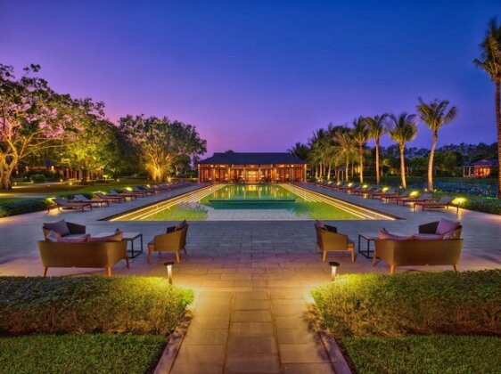 Azerai Can Tho Resort - Photo2